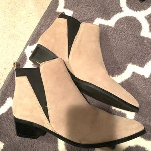 Marc Fisher Yale booties